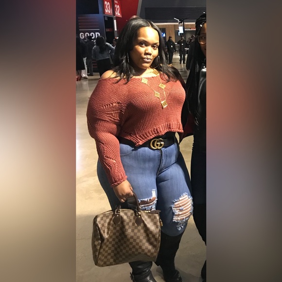 Super distressed jeans !!! 2 in medium wash and 1 in light wash - Picture 4 of 8